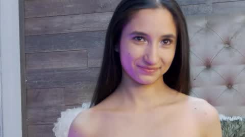 Snapshot of carolinahart chatting on 4, 12, 2025 carolinahart online show from 4, 12, 2025