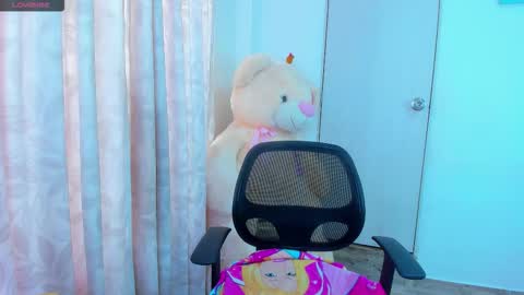 Snapshot of carolinalovehot chatting on 27, 3, 2026 Carolina online show from 27, 3, 2026