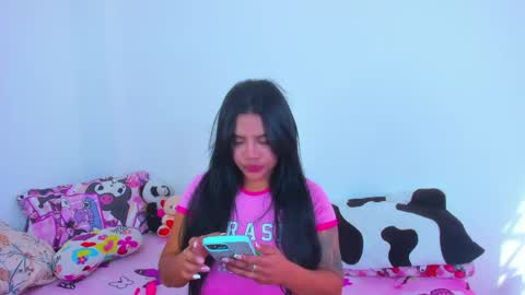 Snapshot of carolinalovehot chatting on 22, 4, 2026 Carolina online show from 22, 4, 2026