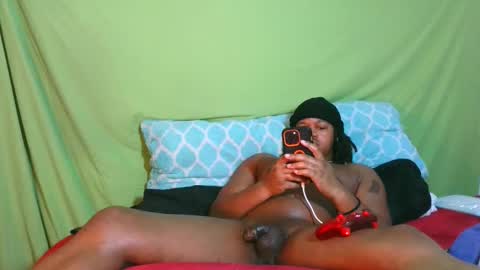 carolinayungin96 online show from 24, 10, 2025