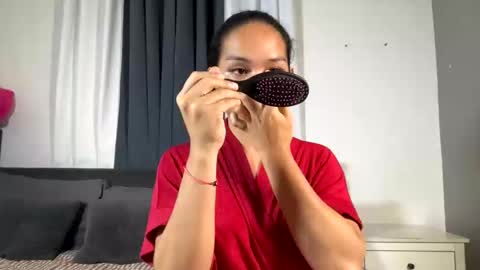 caroline_east online show from 29, 3, 2026