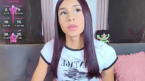 Snapshot of caroline_foster1 chatting on 10, 7, 2026 caroline_foster1 online show from 10, 7, 2026