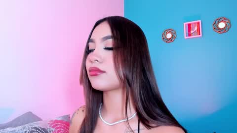 Snapshot of carolineegarcia chatting on 12, 2, 2025 CarolineeGarcia online show from 12, 2, 2025