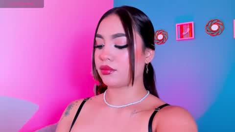 Snapshot of carolineegarcia chatting on 15, 2, 2025 CarolineeGarcia online show from 15, 2, 2025
