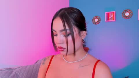 Snapshot of carolineegarcia chatting on 21, 2, 2025 CarolineeGarcia online show from 21, 2, 2025