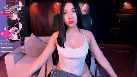 Snapshot of carolinemiller1 chatting on 31, 5, 2026 Caro online show from 31, 5, 2026