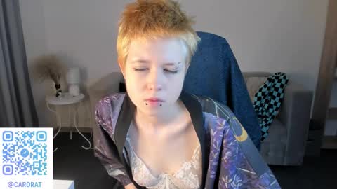 Snapshot of carolinerichter chatting on 22, 9, 2025 CarolineRichter online show from 22, 9, 2025