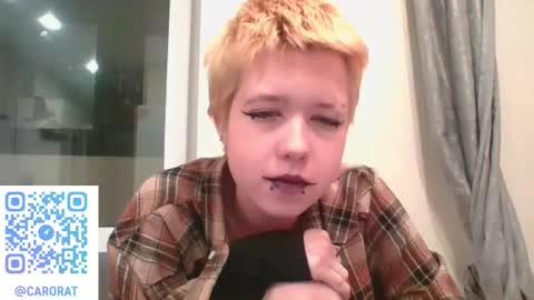 Snapshot of carolinerichter chatting on 9, 10, 2025 CarolineRichter online show from 9, 10, 2025