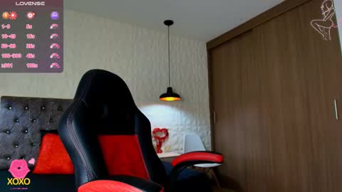 Snapshot of carolinescoth_dl chatting on 22, 9, 2025 Caroline Scoth online show from 22, 9, 2025