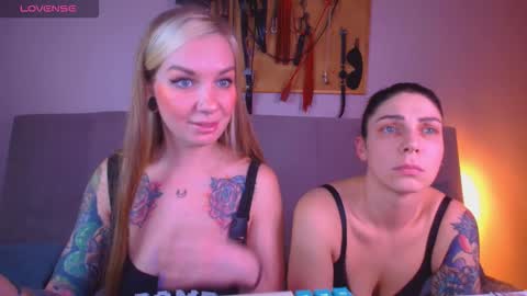 Snapshot of carrie_moonshine chatting on 4, 2, 2026 Carrie online show from 4, 2, 2026