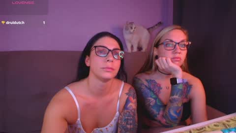 Snapshot of carrie_moonshine chatting on 31, 3, 2026 Carrie online show from 31, 3, 2026