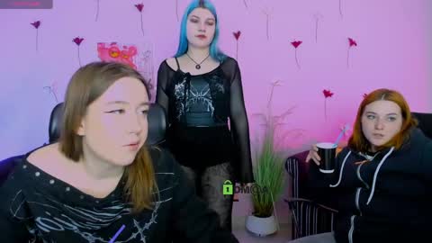 casey_meow_ online show from 18, 4, 2026