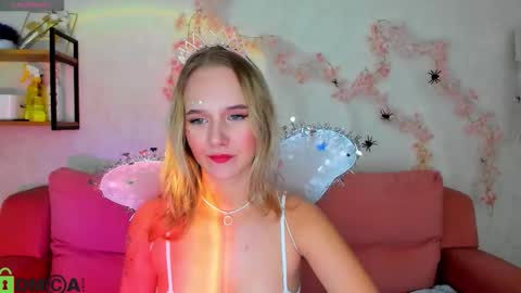 Snapshot of casey_sweeet chatting on 31, 10, 2025 Casey sweeet online show from 31, 10, 2025