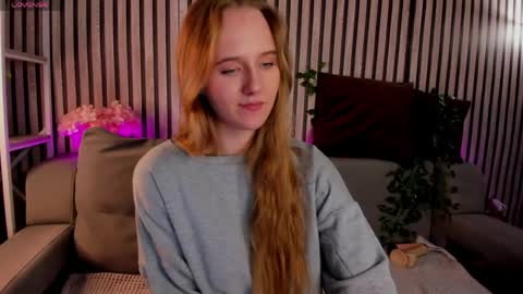 Snapshot of casey_sweeet chatting on 24, 4, 2026 Casey sweeet online show from 24, 4, 2026