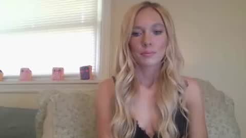 Snapshot of caseygirl6879 chatting on 11, 5, 2026 Casey Lakes online show from 11, 5, 2026