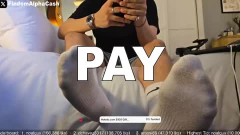 Snapshot of cashmastergrey chatting on 15, 4, 2026 Master Grey online show from 15, 4, 2026