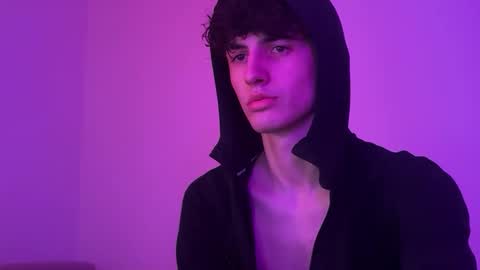 Snapshot of cashmasterparis chatting on 24, 4, 2026 cashmasterparis online show from 24, 4, 2026