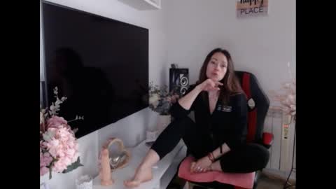 Alice online show from 5, 3, 2025