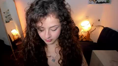 Snapshot of cassandra_caiin chatting on 21, 4, 2026 Cassie online show from 21, 4, 2026