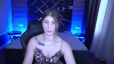 Snapshot of cassandragood chatting on 11, 11, 2025 Lena online show from 11, 11, 2025