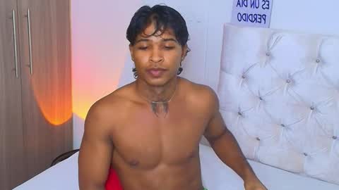 Snapshot of cassian_gold chatting on 8, 6, 2026 CASSIAN GOLD online show from 8, 6, 2026