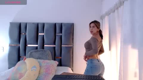 Susana independent model online show from 15, 12, 2025