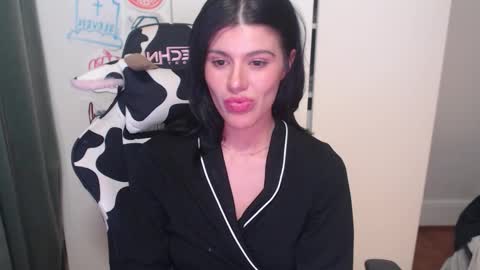 Snapshot of cassiealvarez chatting on 19, 10, 2025 cassiealvarez online show from 19, 10, 2025