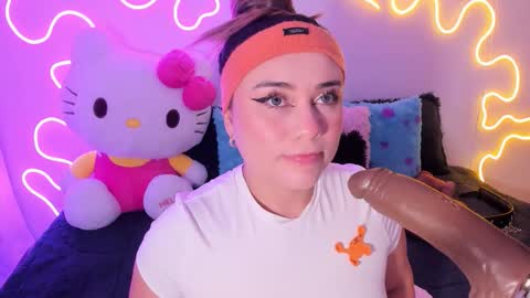 Snapshot of cassiebigass_ chatting on 19, 12, 2025 Bela igzaii9r online show from 19, 12, 2025