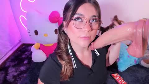 Snapshot of cassiebigass_ chatting on 5, 3, 2026 Bela igzaii9r online show from 5, 3, 2026