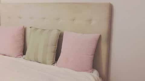 CassieHilton online show from 14, 11, 2025