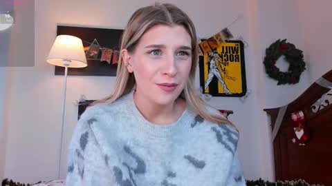 Snapshot of cassieholland chatting on 21, 12, 2025 Im Cassie3 online show from 21, 12, 2025