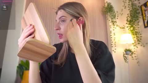 Snapshot of cassieholland chatting on 24, 2, 2026 Im Cassie3 online show from 24, 2, 2026