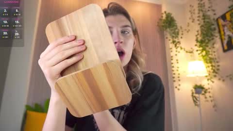 Snapshot of cassieholland chatting on 28, 2, 2026 Im Cassie3 online show from 28, 2, 2026