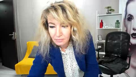 Snapshot of cassiejonas chatting on 22, 10, 2025 CassieJonas online show from 22, 10, 2025