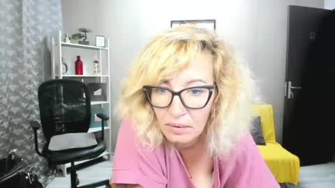 CassieJonas online show from 7, 7, 2026