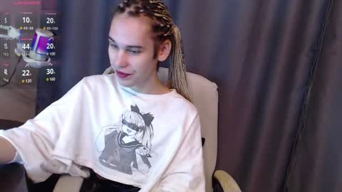 Snapshot of cassiemich chatting on 19, 12, 2024 Cassie online show from 19, 12, 2024