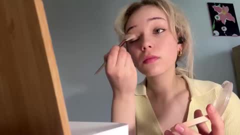 Snapshot of cassijent chatting on 7, 3, 2026 Olivia online show from 7, 3, 2026