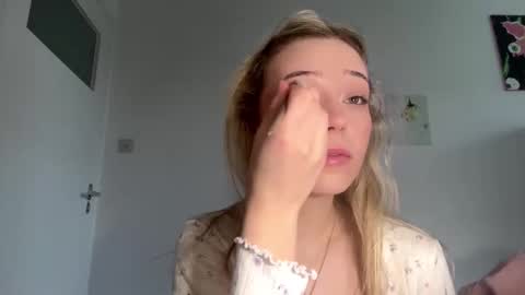 Snapshot of cassijent chatting on 13, 3, 2026 Olivia online show from 13, 3, 2026