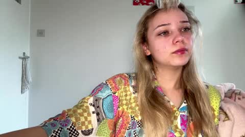 Snapshot of cassijent chatting on 10, 4, 2026 Olivia online show from 10, 4, 2026