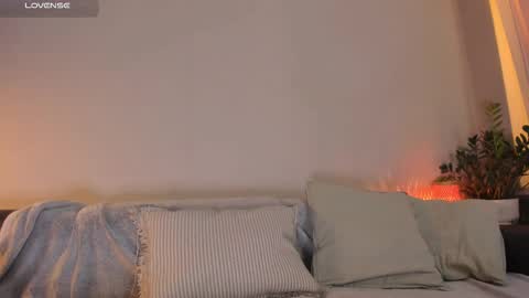 Snapshot of cassisland chatting on 2, 12, 2025 cassandra online show from 2, 12, 2025