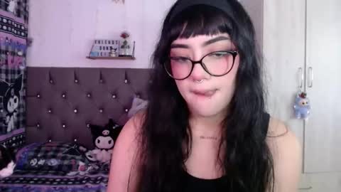 Snapshot of cat_mila_ chatting on 13, 3, 2026 Mila online show from 13, 3, 2026