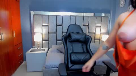 Snapshot of cata_joness chatting on 13, 9, 2025 Cata Joness My schedule 2200 - 0500 GMT -5 online show from 13, 9, 2025