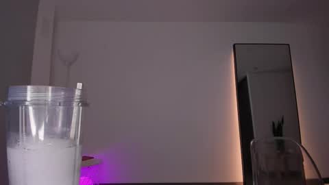 Snapshot of cata_n_cami chatting on 31, 10, 2025 cata_n_cami online show from 31, 10, 2025