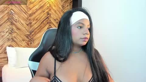 Snapshot of cata_rosse_ chatting on 23, 4, 2026 C A T A online show from 23, 4, 2026