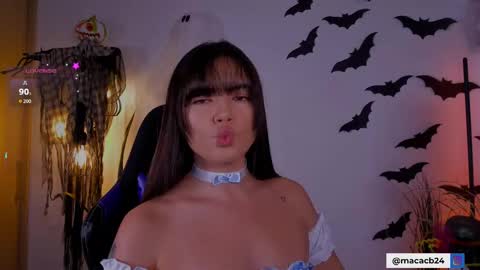 Snapshot of catalella_01 chatting on 14, 10, 2025 MACARENA online show from 14, 10, 2025