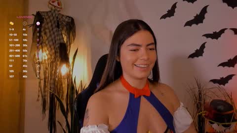 Snapshot of catalella_01 chatting on 25, 10, 2025 MACARENA online show from 25, 10, 2025