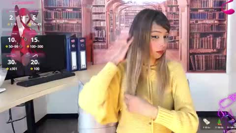 Snapshot of catalella_ar chatting on 25, 11, 2025 Queen Catalella online show from 25, 11, 2025