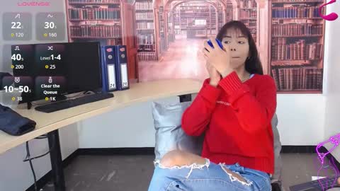 Snapshot of catalella_ar chatting on 1, 12, 2025 Queen Catalella online show from 1, 12, 2025