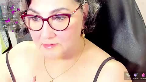 Snapshot of cataleya_mom_ chatting on 25, 3, 2026 cataleya online show from 25, 3, 2026