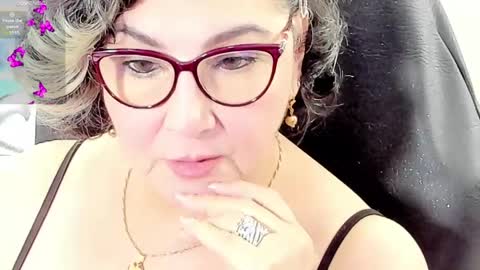 Snapshot of cataleya_mom_ chatting on 7, 4, 2026 cataleya online show from 7, 4, 2026